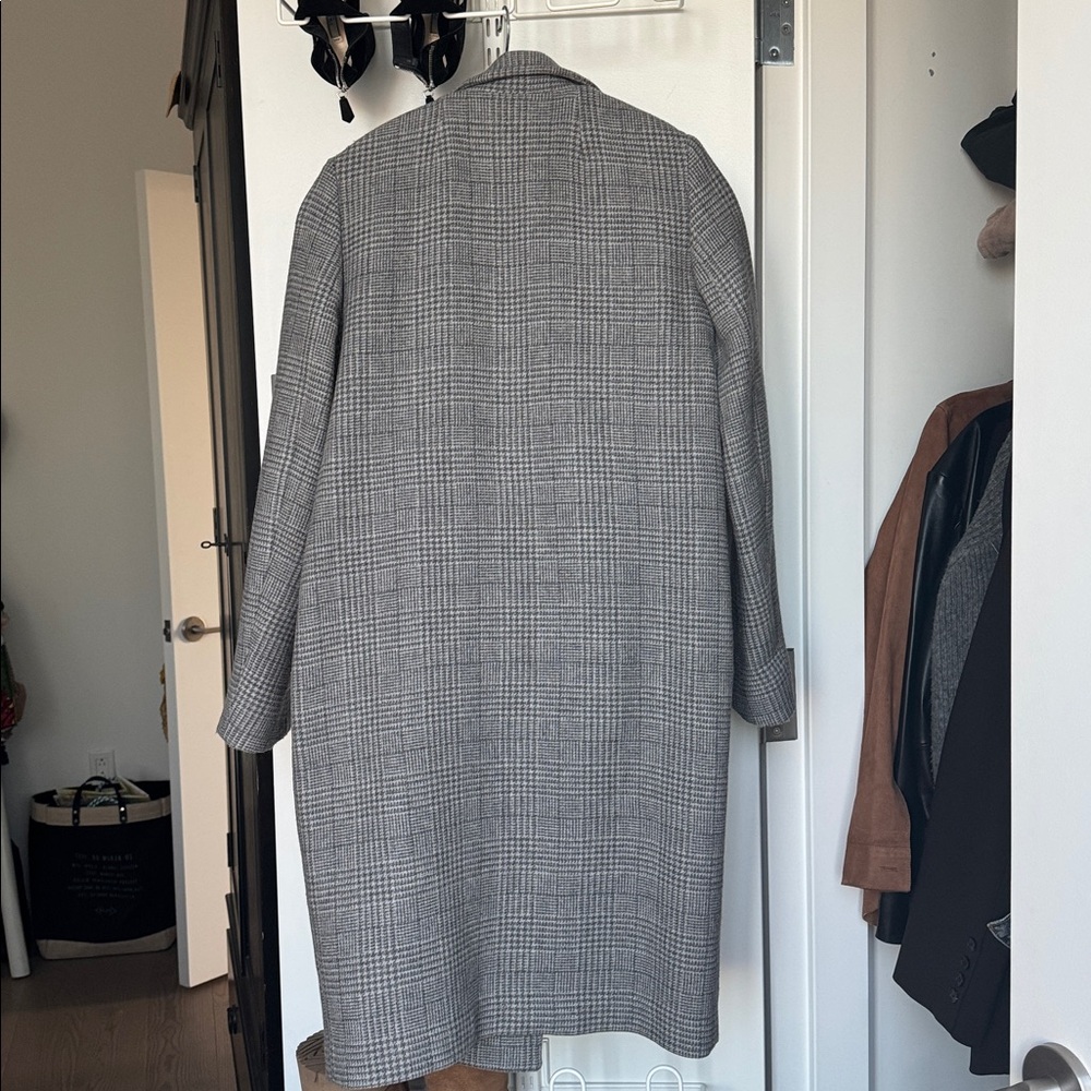 Babaton Gray Checkered Coat - Picture 7 of 8